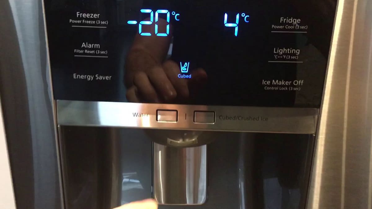 How and why you need to reset the control panel on a Samsung refrigerator