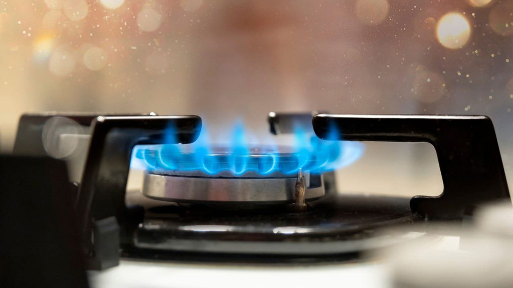 How much does a gas stove cost per month